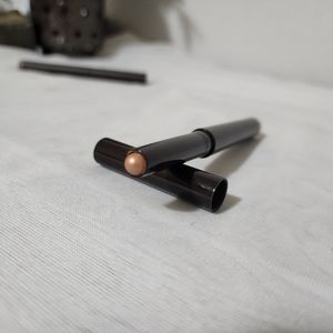 Rosegold - Caviar stick eye color - Laura Mercier full size